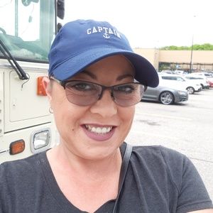 Meet your Posher, Hillary